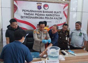 Polda Kaltim Musnahkan Barang Bukti 484,84 Gram Sabu
