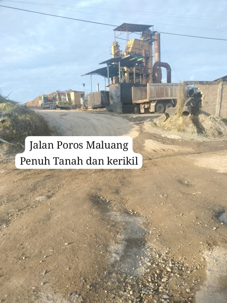 Jalan Poros Maluang Dipenuhi Tanah dan Kerikil, Warga Keluhkan Ancaman Keselamatan