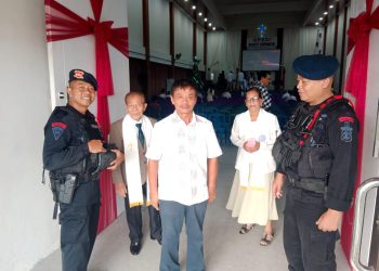 Batalyon A Brimob Kaltim Laksanakan Patroli Dialogis Jamin Keamanan Ibadah Gereja