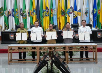 Jaksa Agung Tegaskan Komitmen  Pengawasan Perizinan Daerah  melalui Nota Kesepahaman