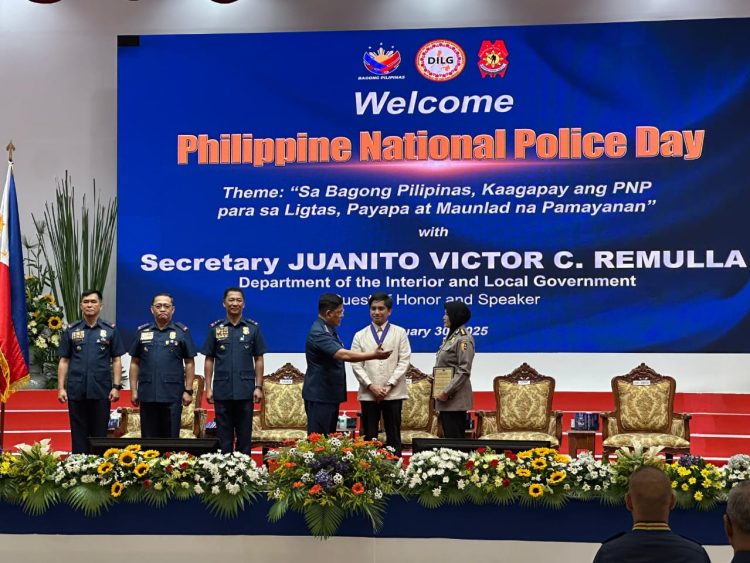 Kombes Pol Retno Prihawati Terima Penghargaan dari Kepala Kepolisian Filipina atas Kontribusi dalam Kerjasama Hukum RI-Filipina