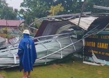 Kantor Camat Maratua Rusak Diterjang Angin Puting Beliung, Warga Pertanyakan Kualitas Pembangunan