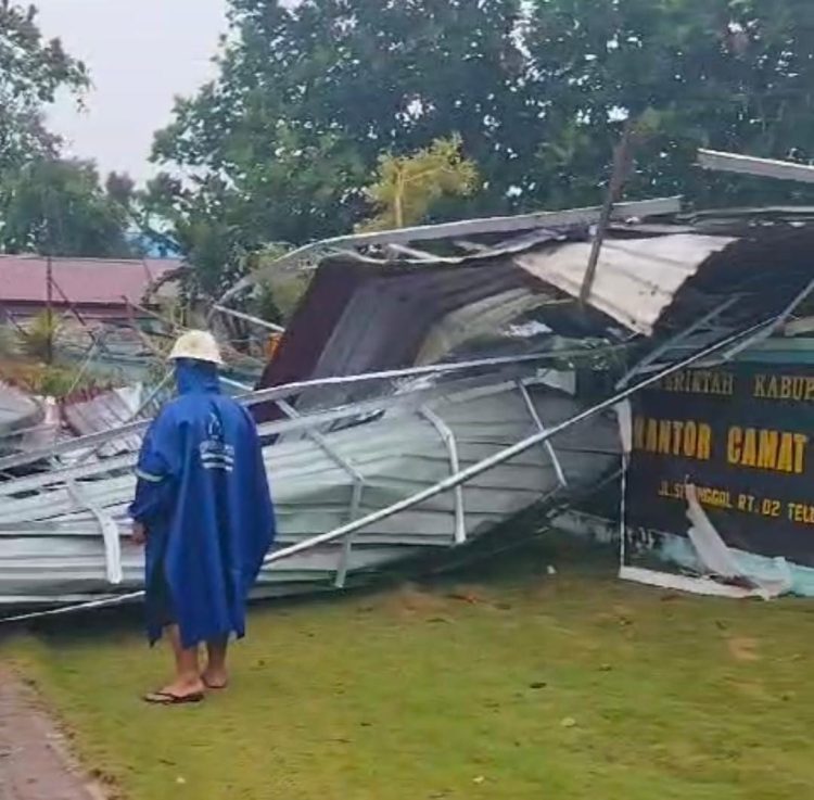 Kantor Camat Maratua Rusak Diterjang Angin Puting Beliung, Warga Pertanyakan Kualitas Pembangunan