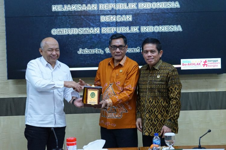 Wakil Jaksa Agung Terima Kunjungan Ombudsman RI  dalam Rangka Koordinasi Antar Lembaga  dan Penguatan Kelembagaan  Kejaksaan Agung