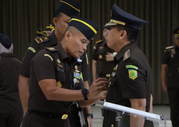 JAM-Pidmil Mayjen TNI Dr. M. Ali Ridho  Melantik Kepala Subdirektorat Koordinasi Penuntutan  Kolonel Chk Askari, S.H.