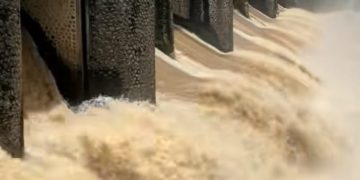 Banjir Besar Jabodetabek: Kerugian Capai Puluhan Triliun, Bendungan Ciawi Disorot