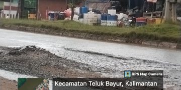 Jalan Poros Rinding Rusak, Pengendara Roda Dua Rawan Kecelakaan, Warga Desak PUPR Segera Bertindak