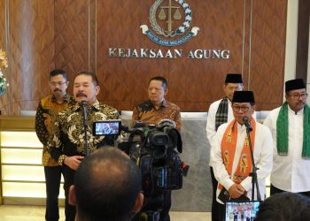 Jaksa Agung Terima Kunjungan  Gubernur dan Wakil Gubernur,  Komitmen Dampingi Pembangunan DK Jakarta  Bebas dari Pelanggaran Hukum