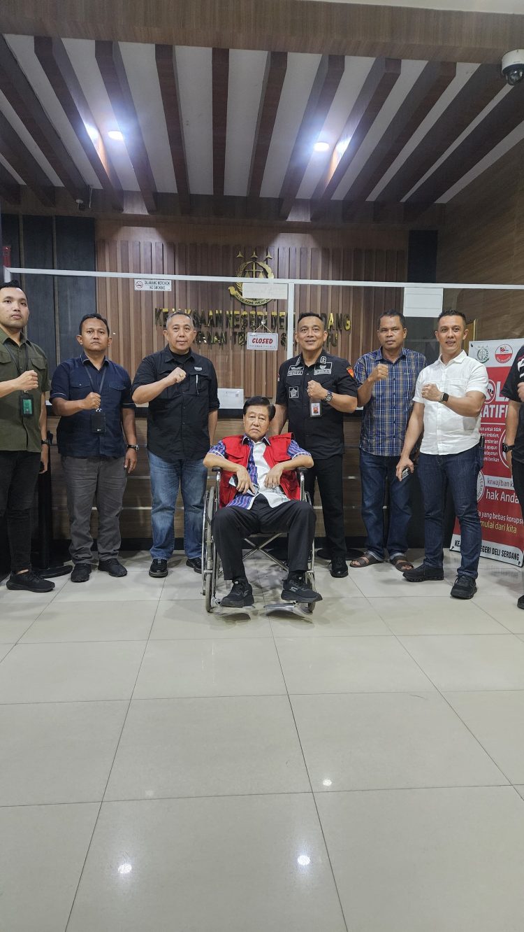 Tim SIRI Kejaksaan Agung  Bersama Tim Kejaksaan Tinggi DK Jakarta  Berhasil Amankan DPO Korupsi Ngarijan Salim