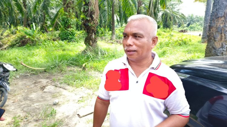 Sudah Bangun Jalan, Malah Tak Dikasi Lewat, PT Jui Shin Terduga Menjadi Korban Mafia..!! Acai Suruh Orang Portal Jalan, Masyarakat Kecewa Tak Bisa Melintas