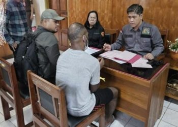 Tersangka KKB Kamenak Gire Resmi Diserahkan ke Kejaksaan Negeri Nabire