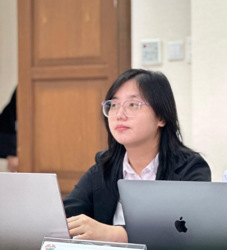 Kode Etik Hakim: Ibarat Perahu Di Tengah Badai