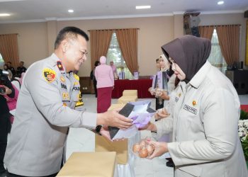 Silaturahmi Pengurus Yayasan Kemala Bhayangkari Kaltim dengan Warakawuri dan Dian Kemala dalam Rangka HUT YKB ke-45 Tahun 2025