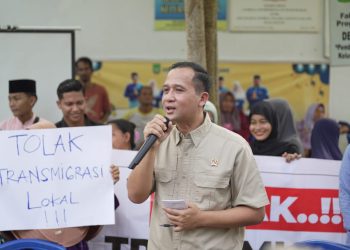 Temui Warga Rempang Yang Tolak Relokasi, Mentrans Jamin Tidak Ada Paksaan Dalam Transmigrasi Lokal