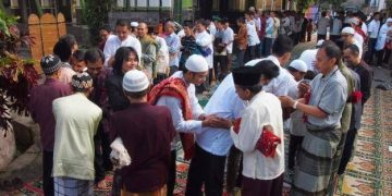 Satu-satunya di Dunia, Ini Asal-usul Tradisi Halal Bihalal di Indonesia