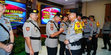 Rotasi Jabatan di Lingkungan Polda Kaltim, Kapolda Pimpin Langsung Sertijab Para Pejabat Utama dan Kapolres Jajaran