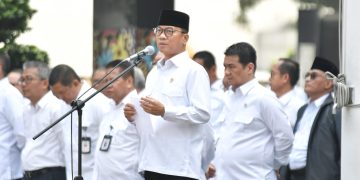 Pimpin Apel Gabungan, Mendes Yandri Ajak Pegawai Jaga Kekompakan Bangun Desa
