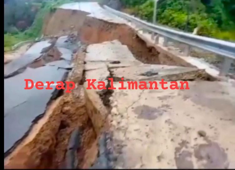 Akses Jalan Kutai Barat – Mahakam Ulu Terputus Akibat Longsor, Warga Terisolasi Sementara