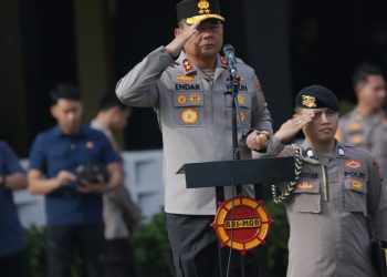 Kapolda Kaltim Pimpin Apel Pagi dan Sampaikan Arahan kepada Personel Satbrimob, Tekankan Profesionalisme dan Etika Kemanusiaan