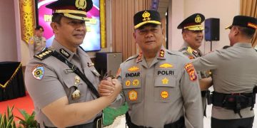 Gelar Sertijab, Kapolda Kaltim Pimpin Serah Terima Jabatan Irwasda di Gedung Mahakam Mapolda Kaltim