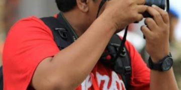 Prof Sutan Nasomal Meminta Kepada Presiden RI Agar Memperhatikan Kegaduhan Di Parlemen Serta Elit Politiknya “Ketika Anggota DPR RI Diduga Halangi Kebebasan PERS”