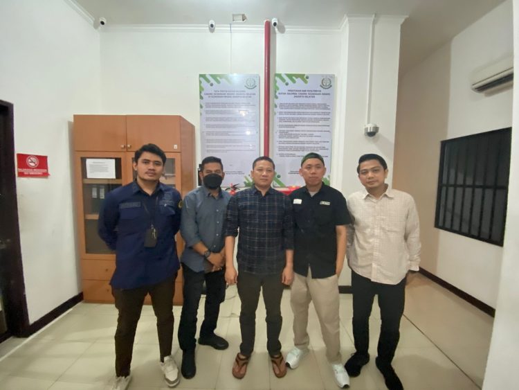 Tim SIRI Kejaksaan Agung Berhasil Amankan DPO Awalludin Mantan Bendahara Panwaslu