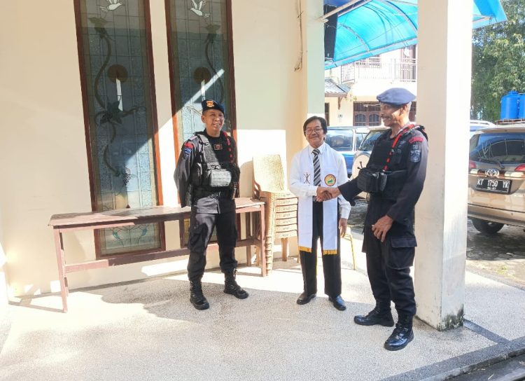 Brimob Kaltim Rutin Lakukan Patroli Ke Gereja Setiap Hari Minggu