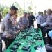 Kapolres PPU Lakukan Pengecekan Senjata Api Dinas untuk Tingkatkan Disiplin dan Keamanan