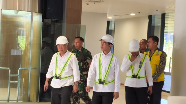 Kapolda Kaltim Sambut Wapres Gibran di IKN, Tinjau Progres Pembangunan Fasilitas Strategis
