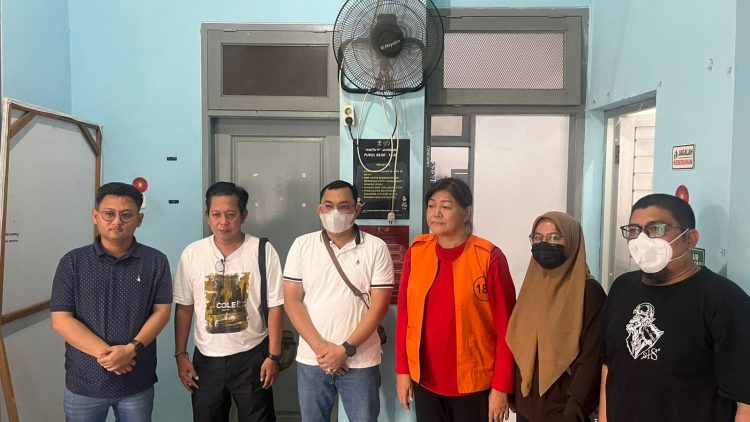 Tim SIRI Kejaksaan Agung Berhasil Amankan DPO Eksi Anggraini Perkara Penipuan