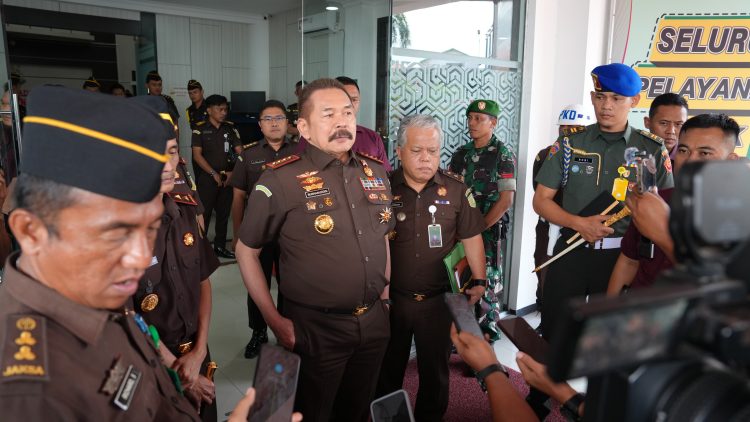 Jaksa Agung Kunjungi Kejati Maluku Utara,  Selain Evaluasi Kinerja Internal  Juga Soroti Aktivitas Tambang Ilegal