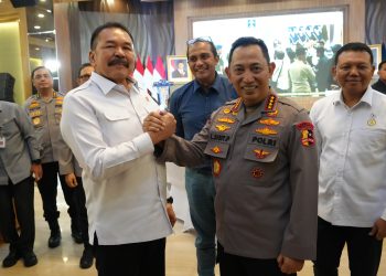 Jaksa Agung Tandatangani  Naskah DIM RUU KUHAP  Untuk Sistem Hukum Acara Pidana yang Adaptif