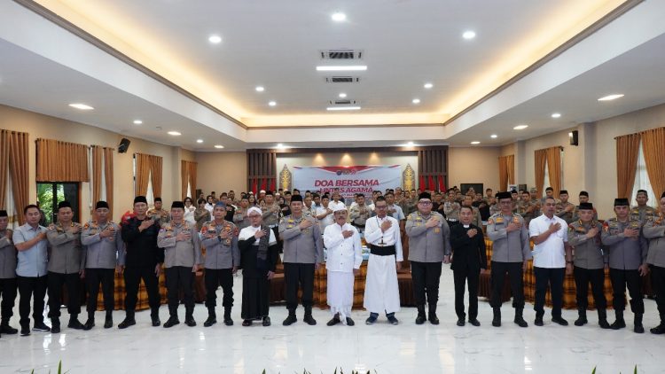 Doa Bersama Lintas Agama Warnai Peringatan Hari Bhayangkara ke-79 di Polda Kaltim