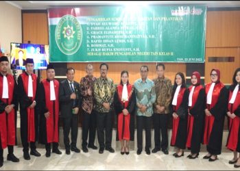 Komitmen Tujuh Hakim PN Tais Setelah Dilantik