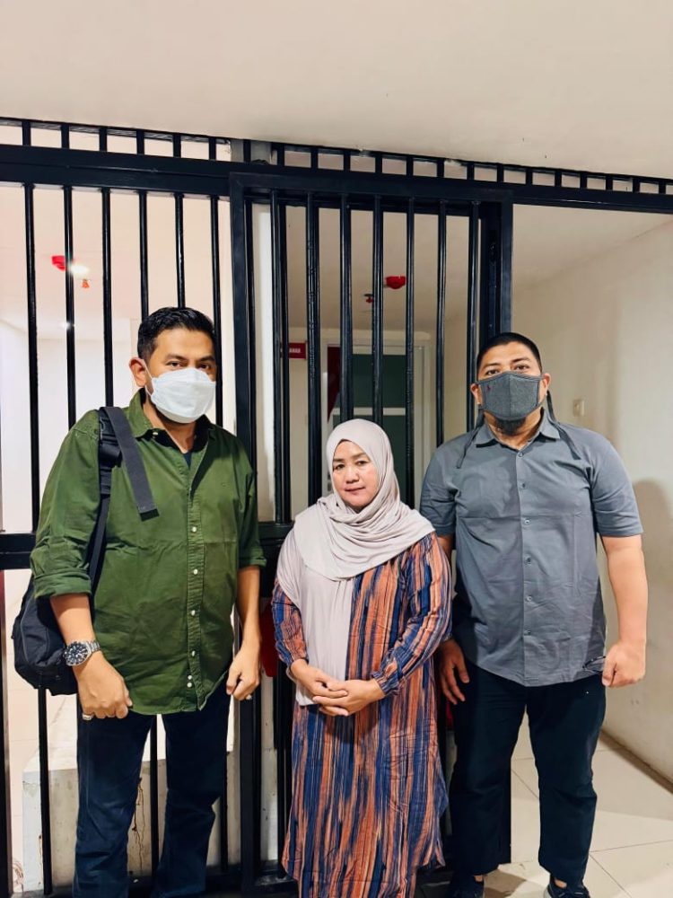 Tim SIRI Kejaksaan Agung  Berhasil Amankan DPO Perkara Perpajakan  Hj. Herni Damayanti