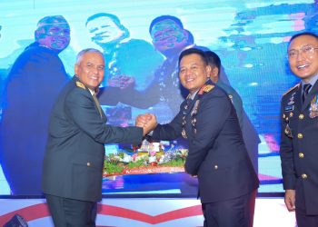 Hadiri Upacara dan Syukuran HUT Bhayangkara ke-79, Pangdam VI/Mlw: “Tanda Kematangan Institusi”