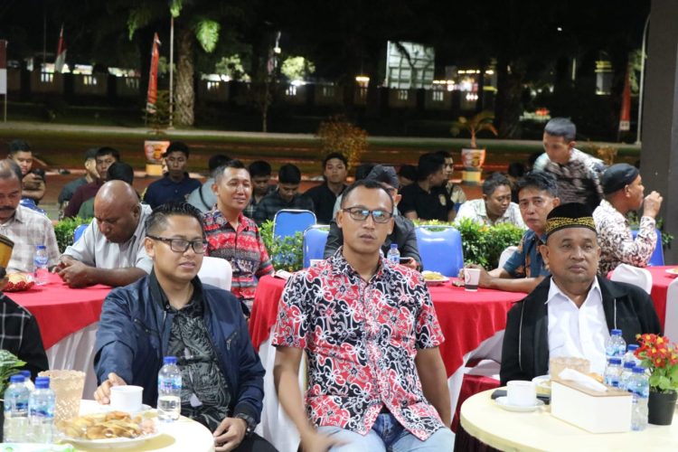 Polres PPU Gelar Nobar Wayang Kulit “Amartha Binangun” dalam Rangka HUT Bhayangkara ke-79