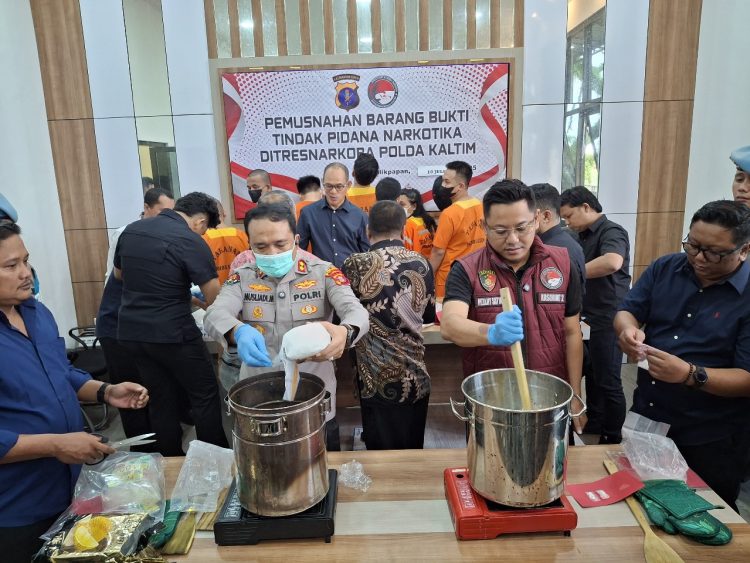 Polda Kaltim Musnahkan 7 Kilogram Sabu, Tegaskan Komitmen Perangi Narkoba