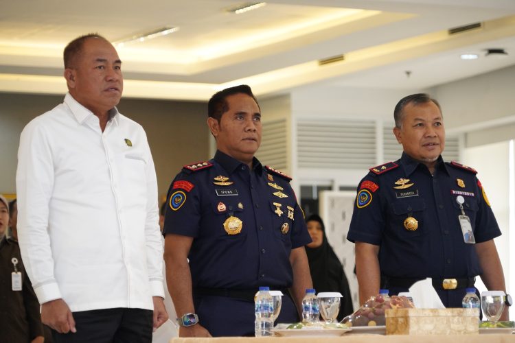 Badan Pemulihan Aset Kejaksaan RI Serahkan 5 Unit Kapal kepada Kementerian Kelautan dan Perikanan dalam rangka Penetapan Status Penggunaan