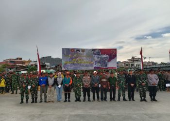 Sinergi TNI-Polri, Sat Brimob Polda Kaltim Ikut Berpartisipasi dalam Karya Bakti Semarakkan HUT Ke-67 Kodam VI/Mulawarman