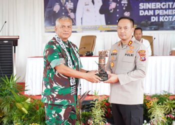 Pererat kekompakan, Kapolda Kaltim, Pangdam dan Gubernur Kaltim melaksanakan kunker sinergitas di Bontang