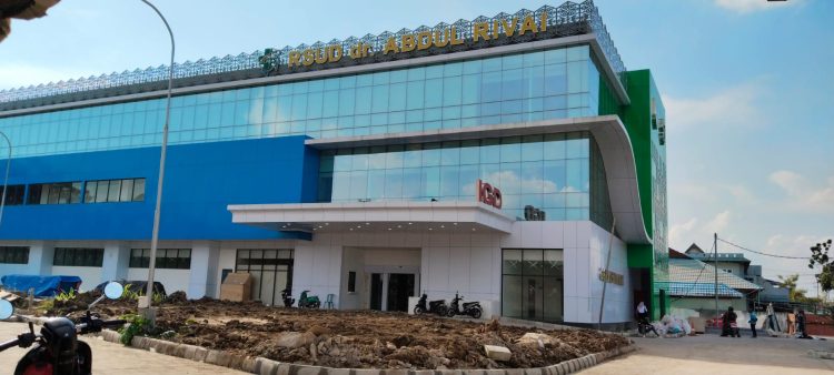 Dana BLUD untuk Gedung Baru RSUD Abdul Rivai, Tepat Sasaran atau Membebani Layanan?