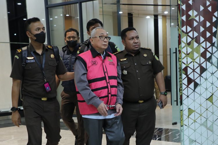 Penetapan dan Penahanan 8 Orang Tersangka Baru  Perkara Korupsi Pemberian Kredit  PT Sritex