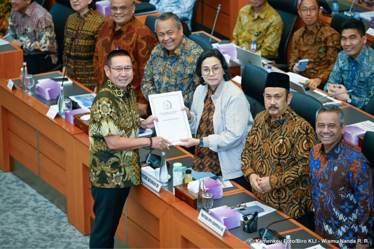 Menkeu Hadiri Raker Banggar DPR RI Simak Laporan Panja RAPBN dan RKP 2026