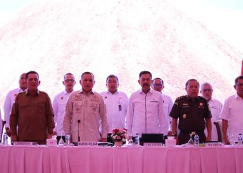 Potensi Devisa Rp1,4 Triliun,  Plt. Wakil Jaksa Agung dan Wamenko Polkam  Luncurkan Proyek Pemanfaatan Stockpile Bauksit di Bintan