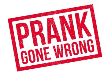 Konten Prank dan Jeruji Besi: Lawakan yang Kebablasan