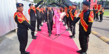 Penuh Haru, Batalyon B Pelopor Sat Brimob Polda Kaltim Gelar Upacara Purna Tugas Iptu Siswoyo