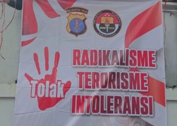 Pemasangan Baliho dan Spanduk Edukatif, Bidhumas Polda Kaltim Gencarkan Kampanye Anti Radikalisme di Balikpapan Utara
