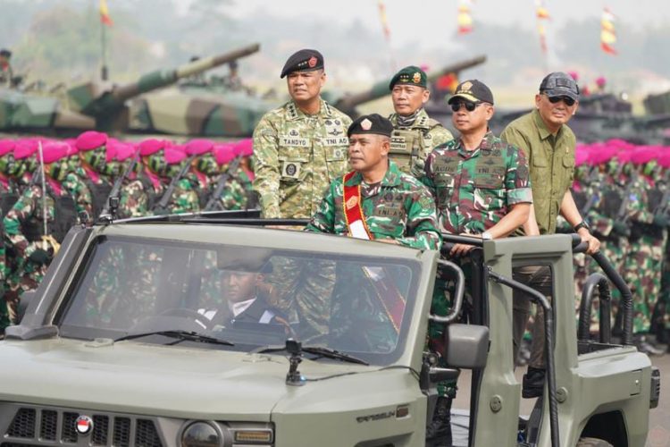Panglima TNI dan Menhan RI Tinjau Geladi Bersih Upacara Gelar Pasukan Operasional dan Kehormatan Militer