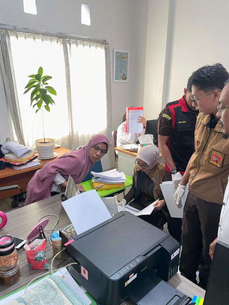 Kejari Sinjai Geledah Dua Kantor di Makassar Terkait Dugaan Korupsi Proyek SPAM IKK Sinjai Tengah Senilai Rp10,5 Miliar